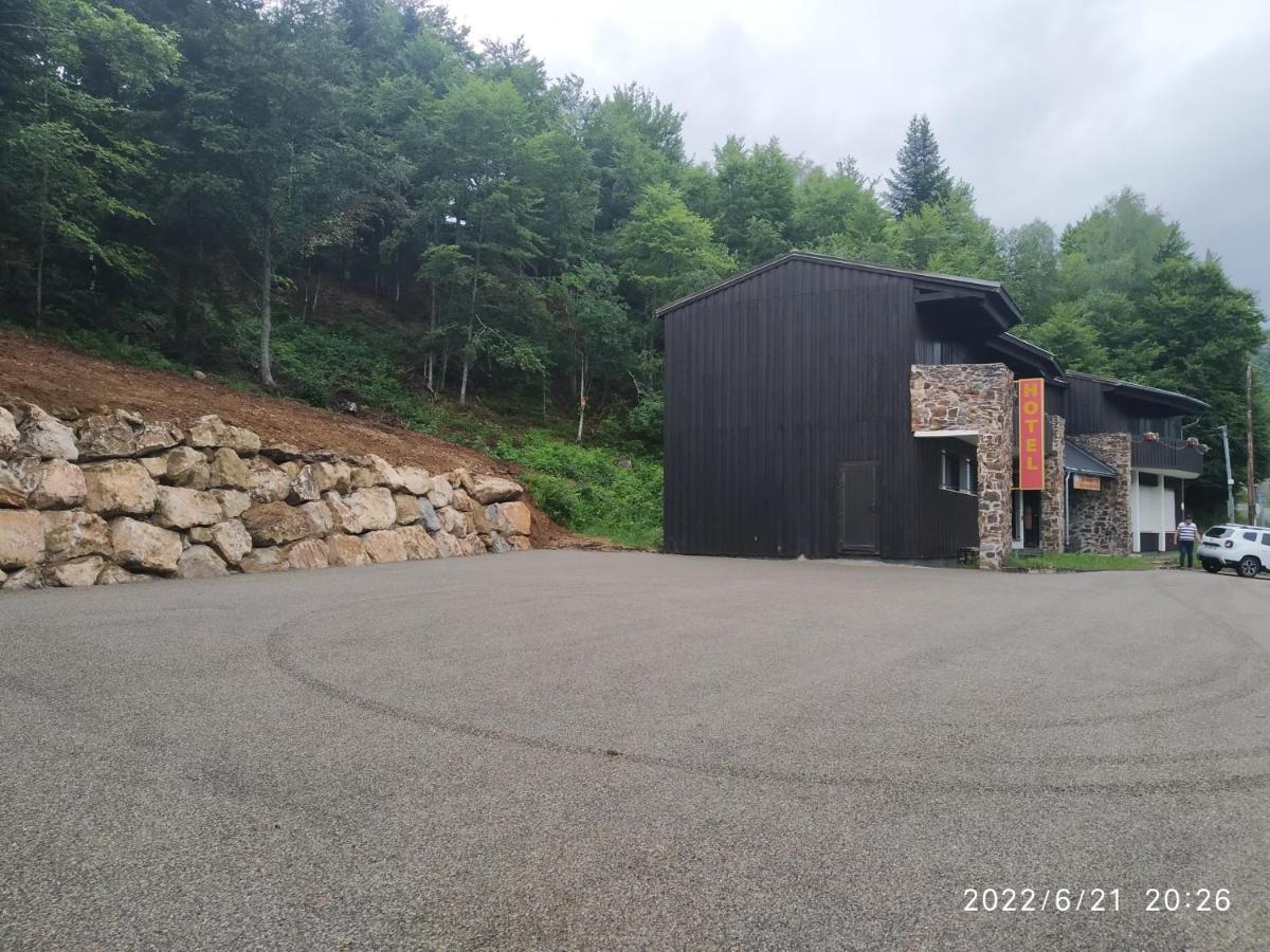Chalet Hotel Les Marmottes 2 Etoiles Nn Montferrier Dış mekan fotoğraf
